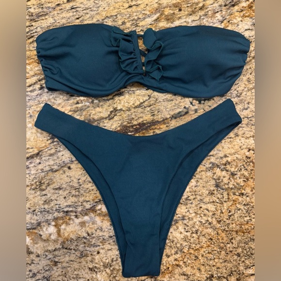 Bikini Bandeau Top and Cheeky Bottoms Size M(6) Removable Pads - Picture 1 of 6